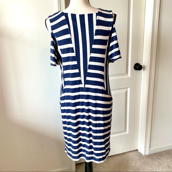 VIOLET WEEKEND Soft Striped Cold Shoulder Dress—M - Picture 4 of 12